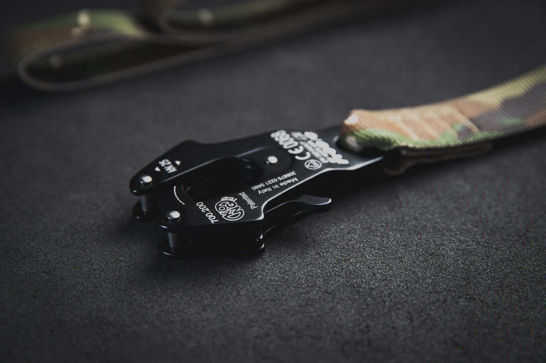 Tactical, super strong dog leash with Frog & Rock Exotica® NANO Swivel